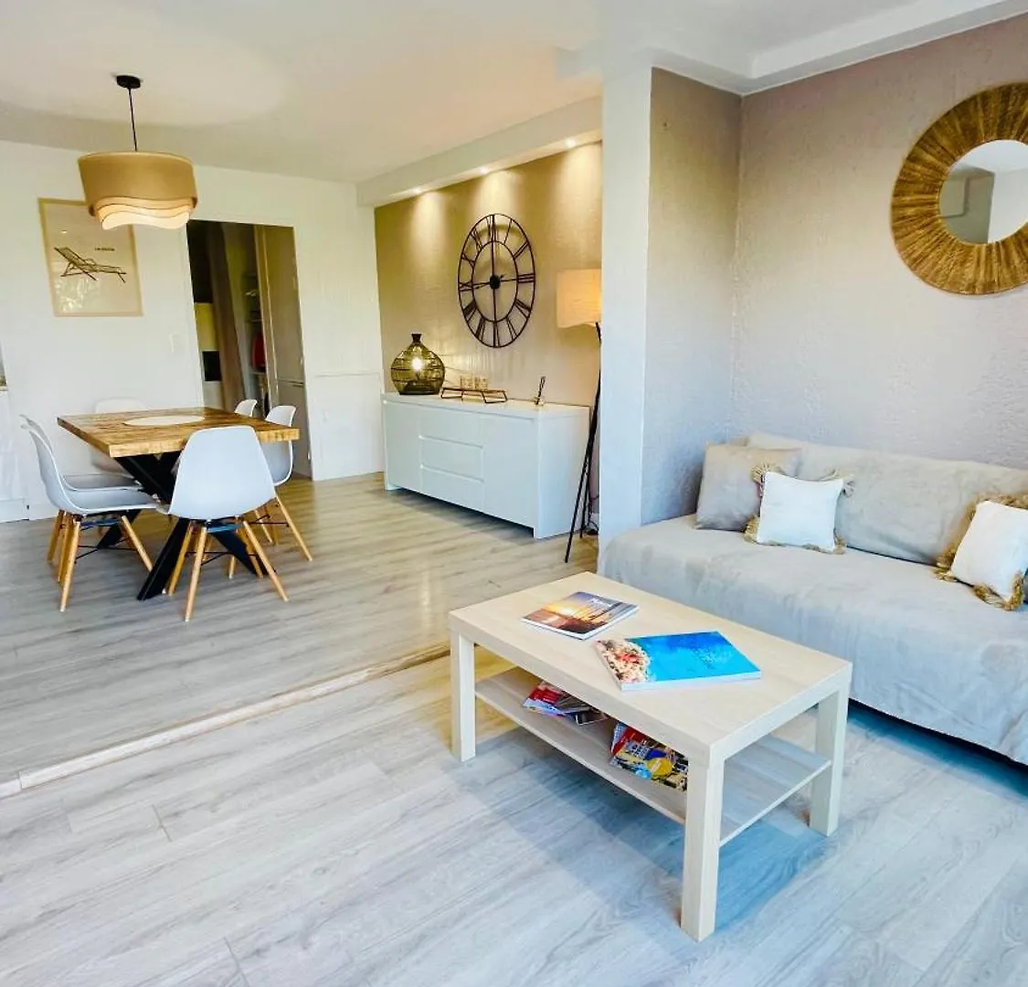 La Siesta 6 Personnes Bord De Plage Et Piscine, Terrasse De 30M2 Gassin France
