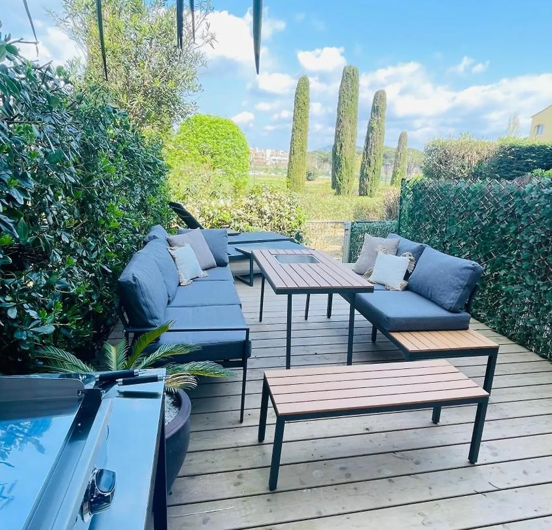 Apartmán La Siesta 6 Personnes Bord De Plage Et Piscine, Terrasse De 30M2 Gassin